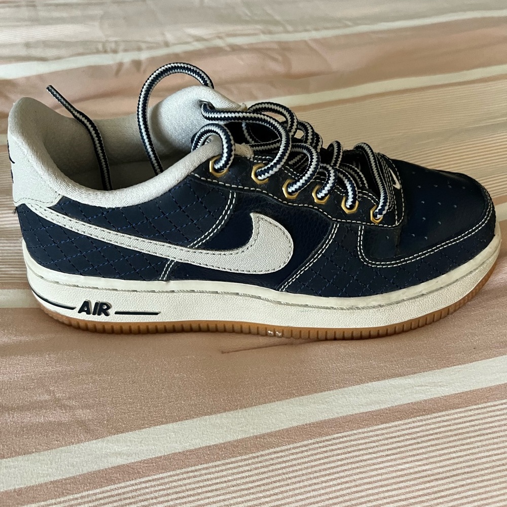 Boys Nike size 4y